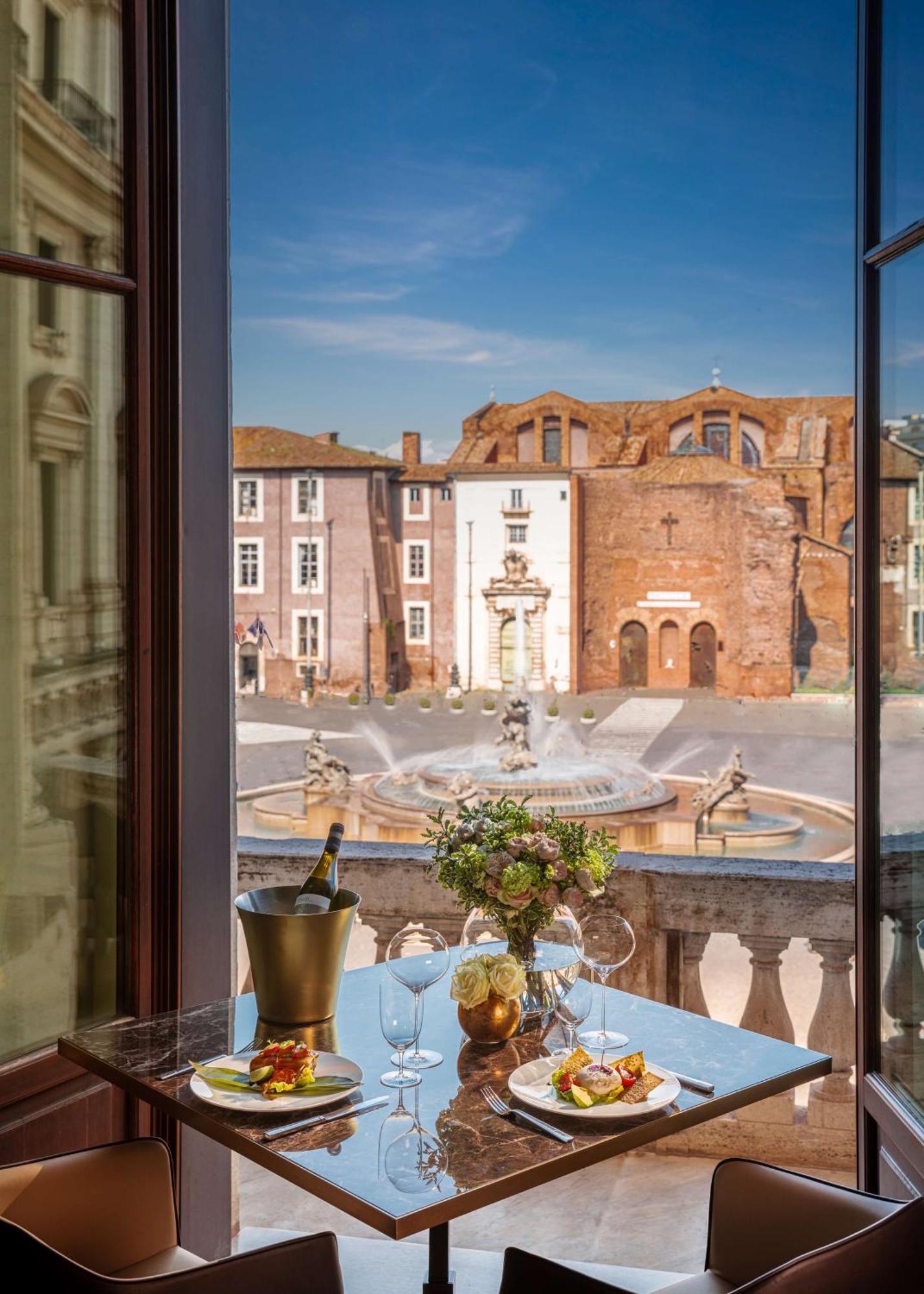 Anantara Palazzo Naiadi Rome Hotel - A Leading Hotel Of The World Ngoại thất bức ảnh View of the Roman Forum from the hotel